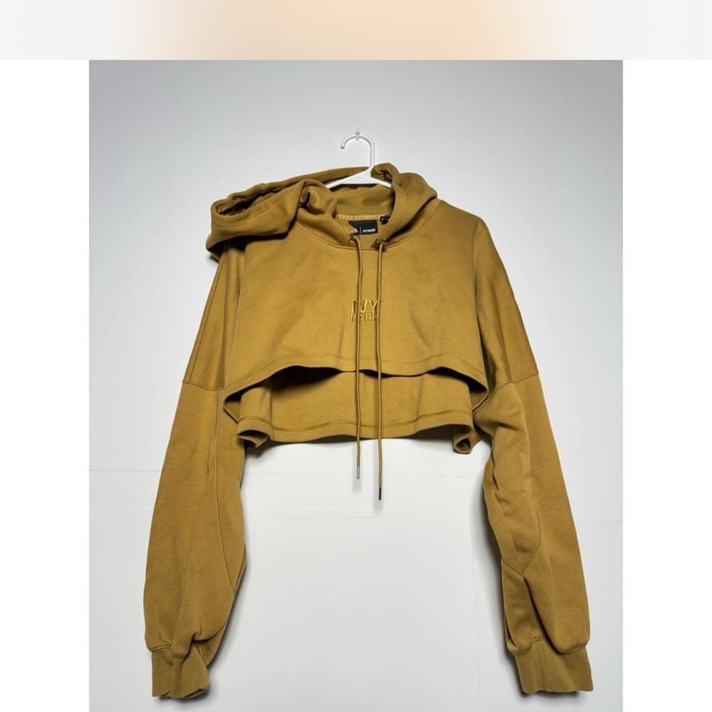 IVY PARK Tan, Green, and Purple Hooded Shrugs - Picture 10 of 16